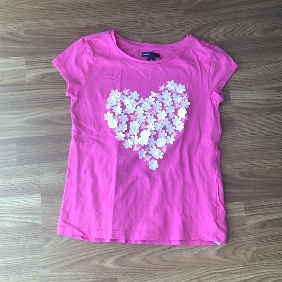 Gap Pink T- Shirt with a Hear and Flowers - Picture 1 of 10
